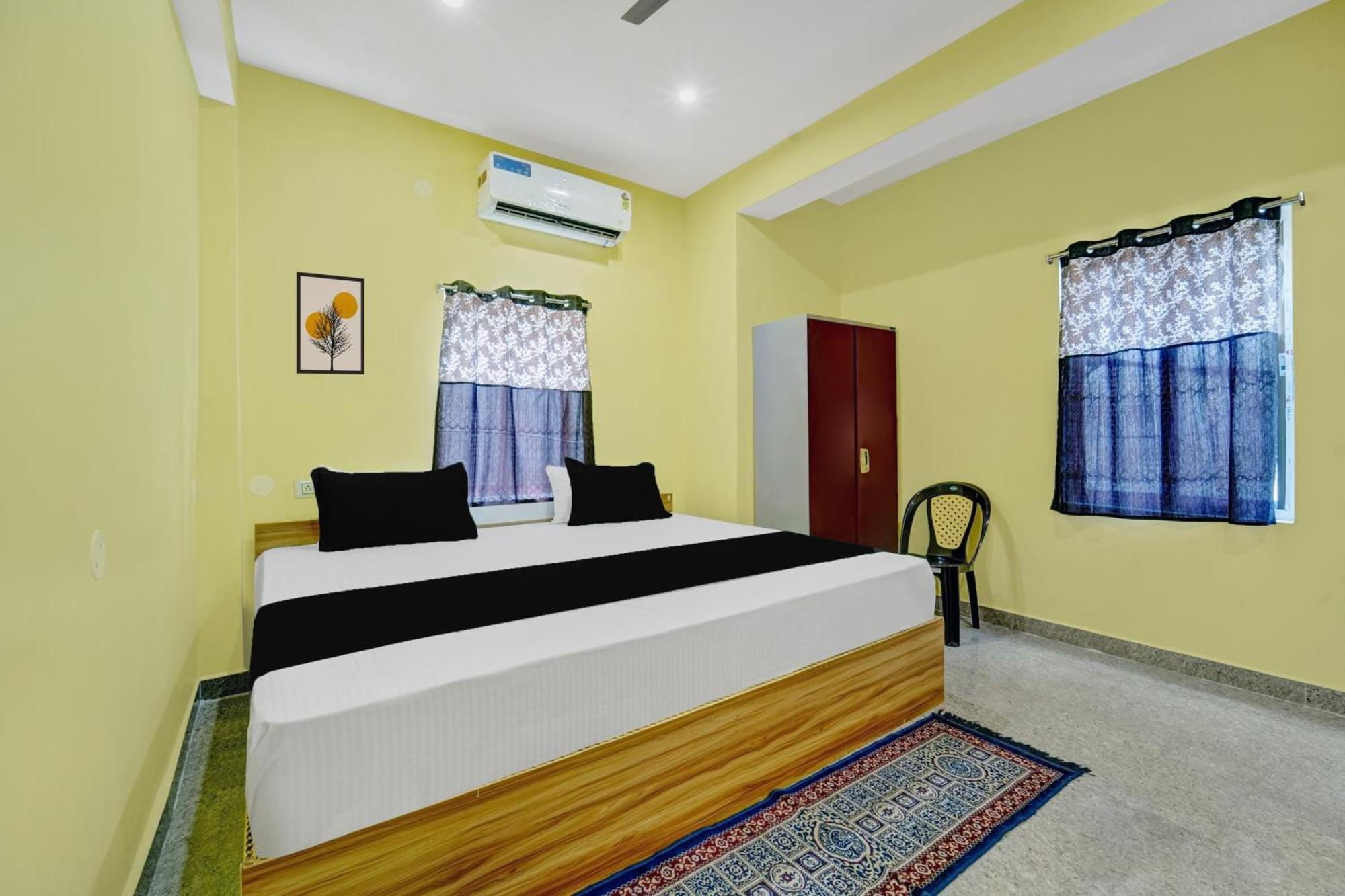 Hotel O Radha Rani Hotel Rádzsgír Kültér fotó
