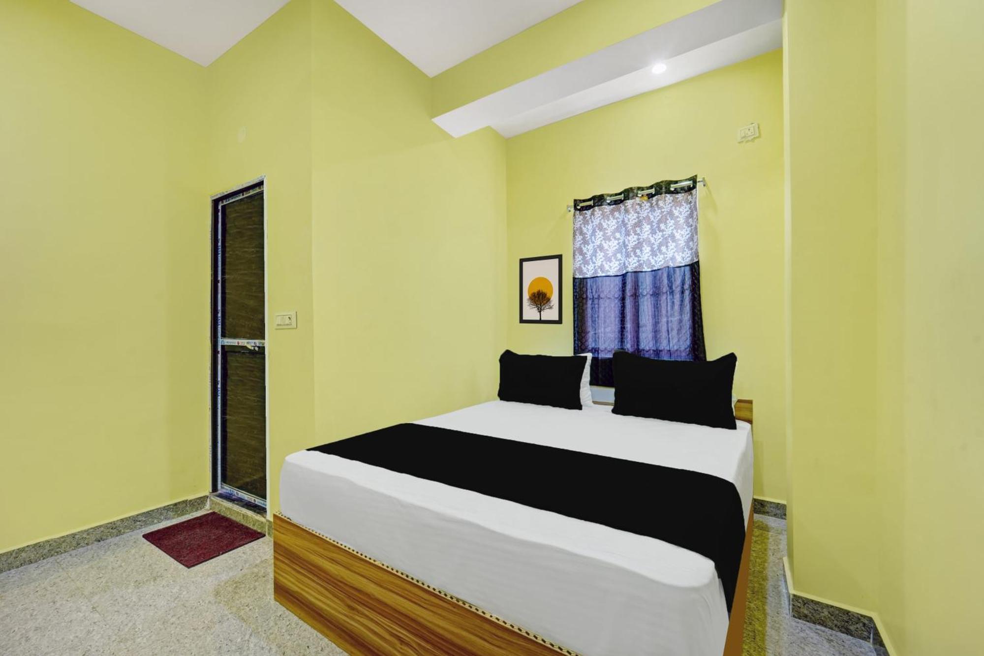 Hotel O Radha Rani Hotel Rádzsgír Kültér fotó